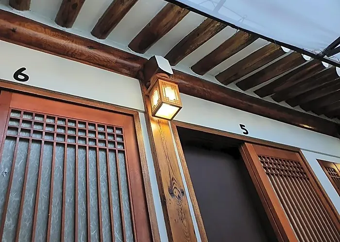 Bibimbap Hanok Gyeongbokgung Private 2*
